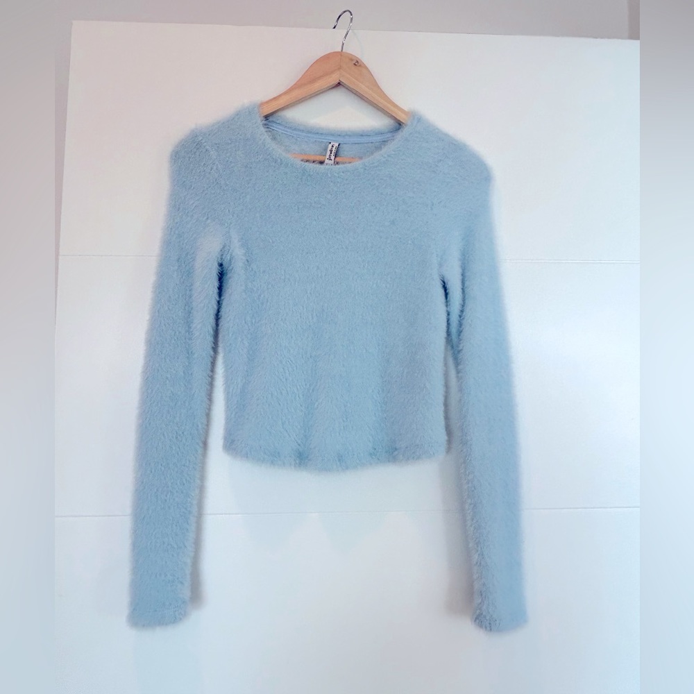 NWOT Stradivarius ASOS Fluffy Sweater